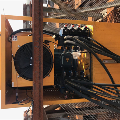 Һ��ͬ��ϵ�y(t��ng)�ڵ��b�еİ˴���Ҫ����